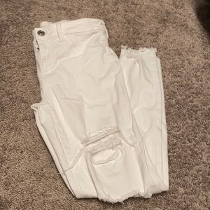 White distress jeans